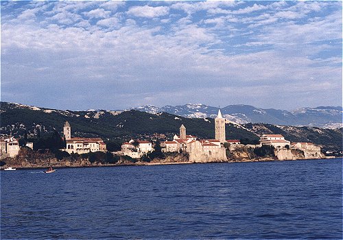 Stari grad Rab - pogled iz uvale sv. Eufemije